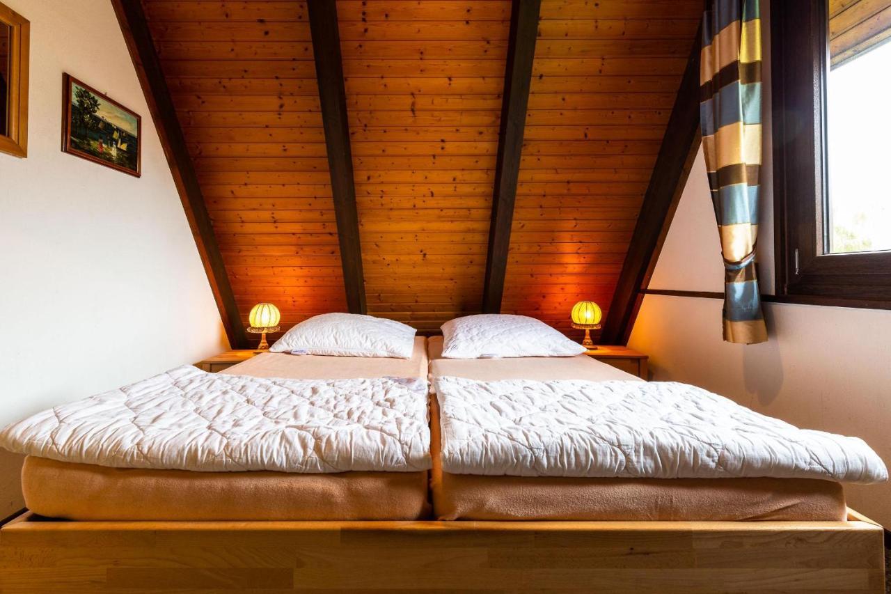 Ferienwohnpark Immenstaad Am Bodensee Nurdachhaus Typ 8 Ndt 099 المظهر الخارجي الصورة