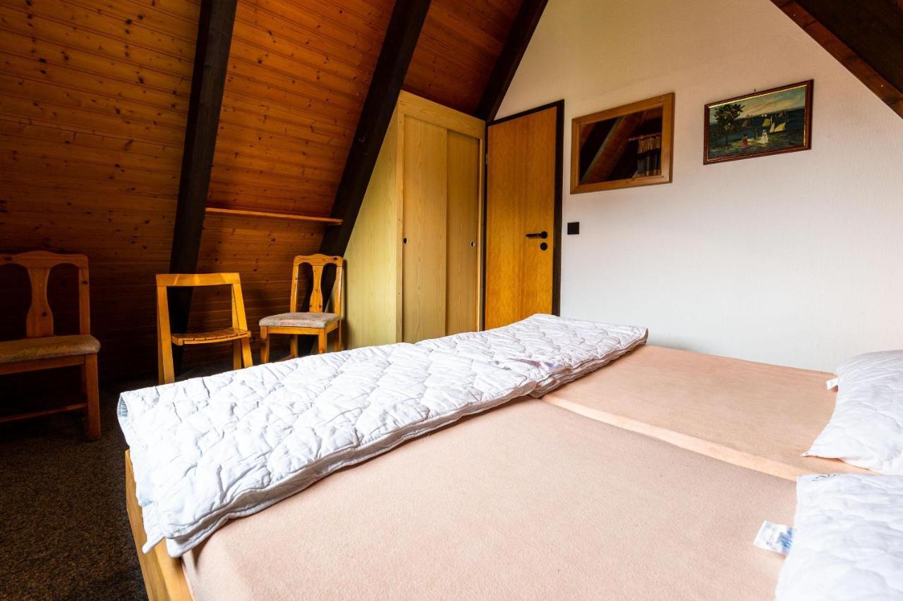 Ferienwohnpark Immenstaad Am Bodensee Nurdachhaus Typ 8 Ndt 099 المظهر الخارجي الصورة