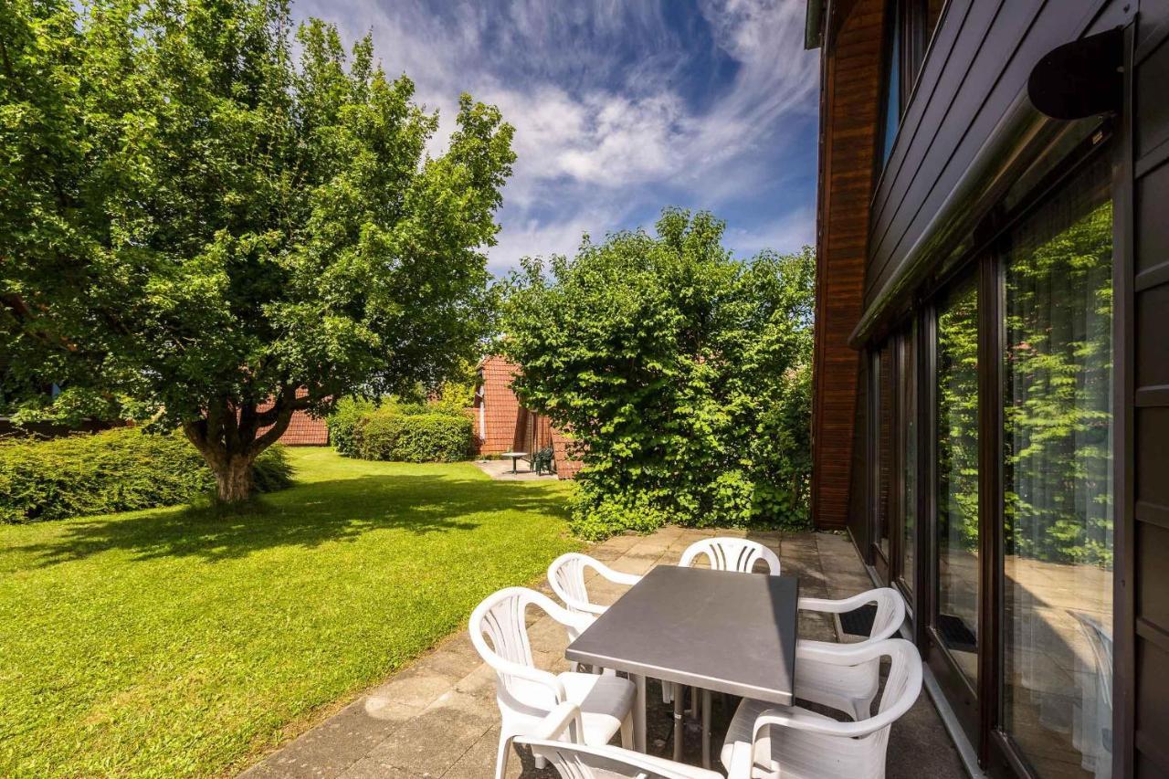 Ferienwohnpark Immenstaad Am Bodensee Nurdachhaus Typ 8 Ndt 099 المظهر الخارجي الصورة